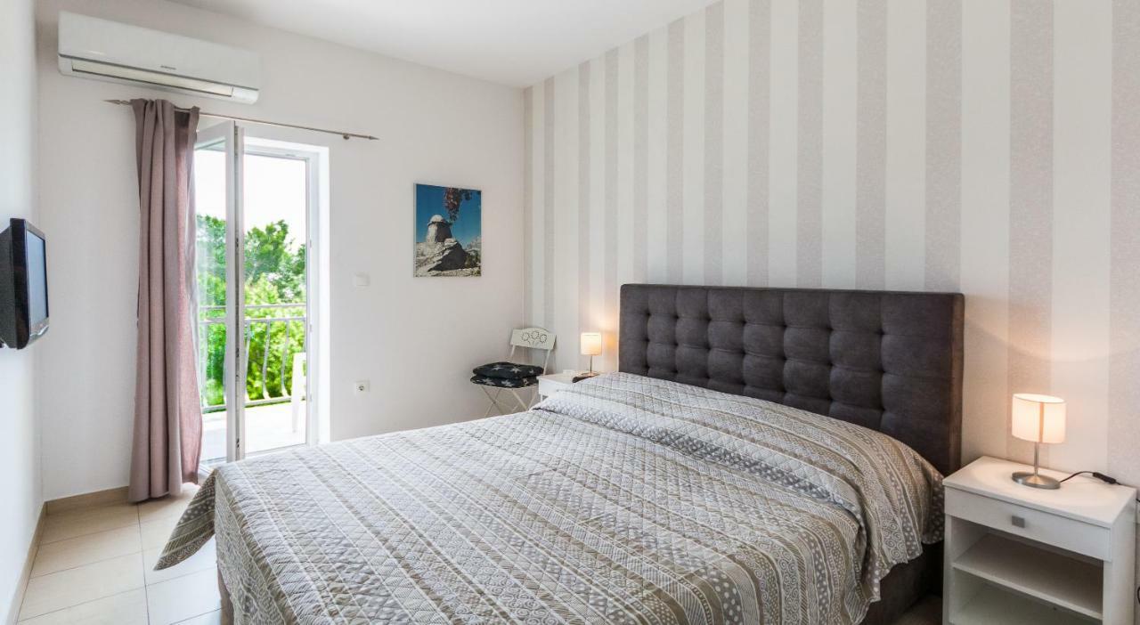Rooms & Apartments Bruno Split Eksteriør billede